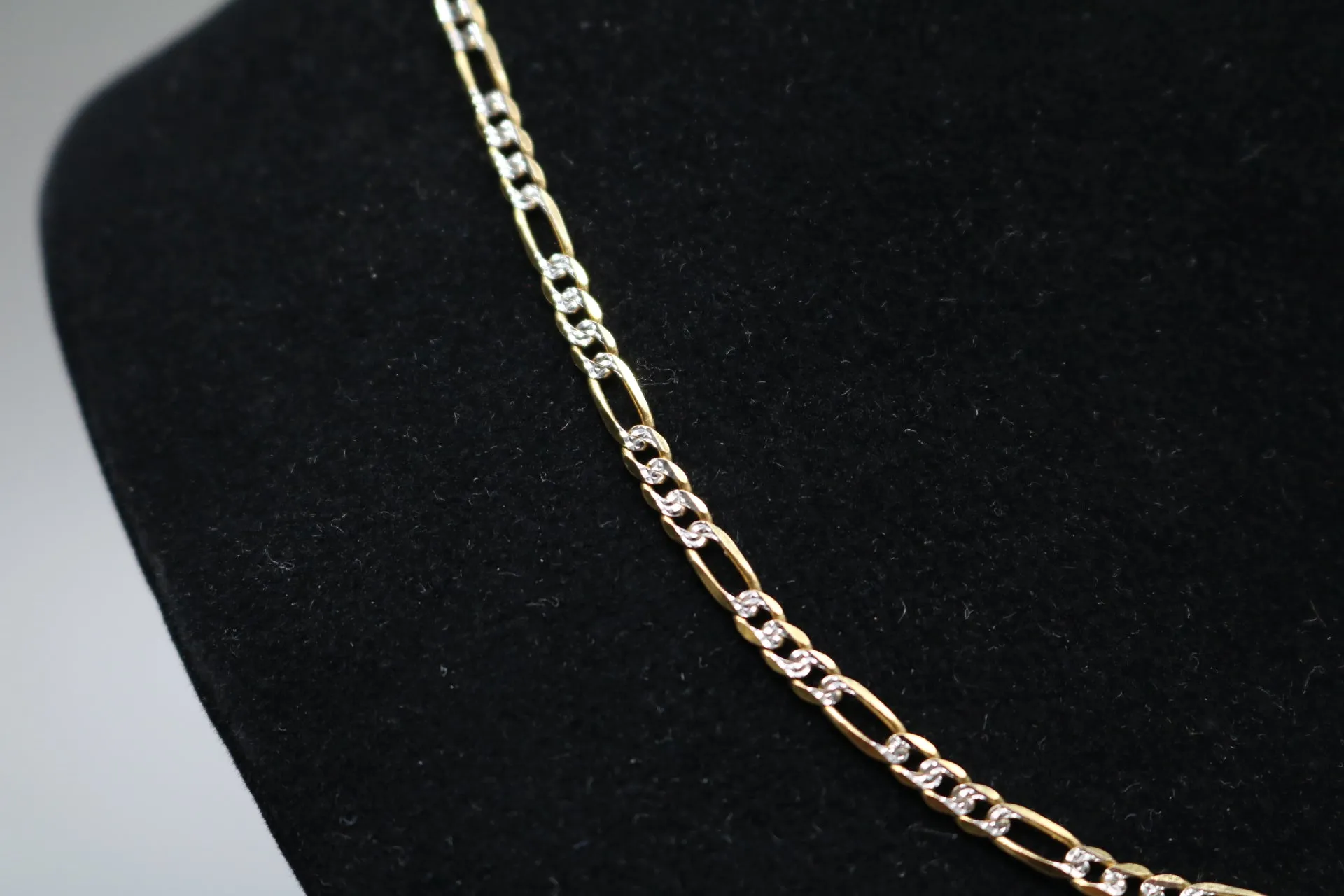 14-Karat Two-Toned Lavish Figaro Style Chain of 21 Inches