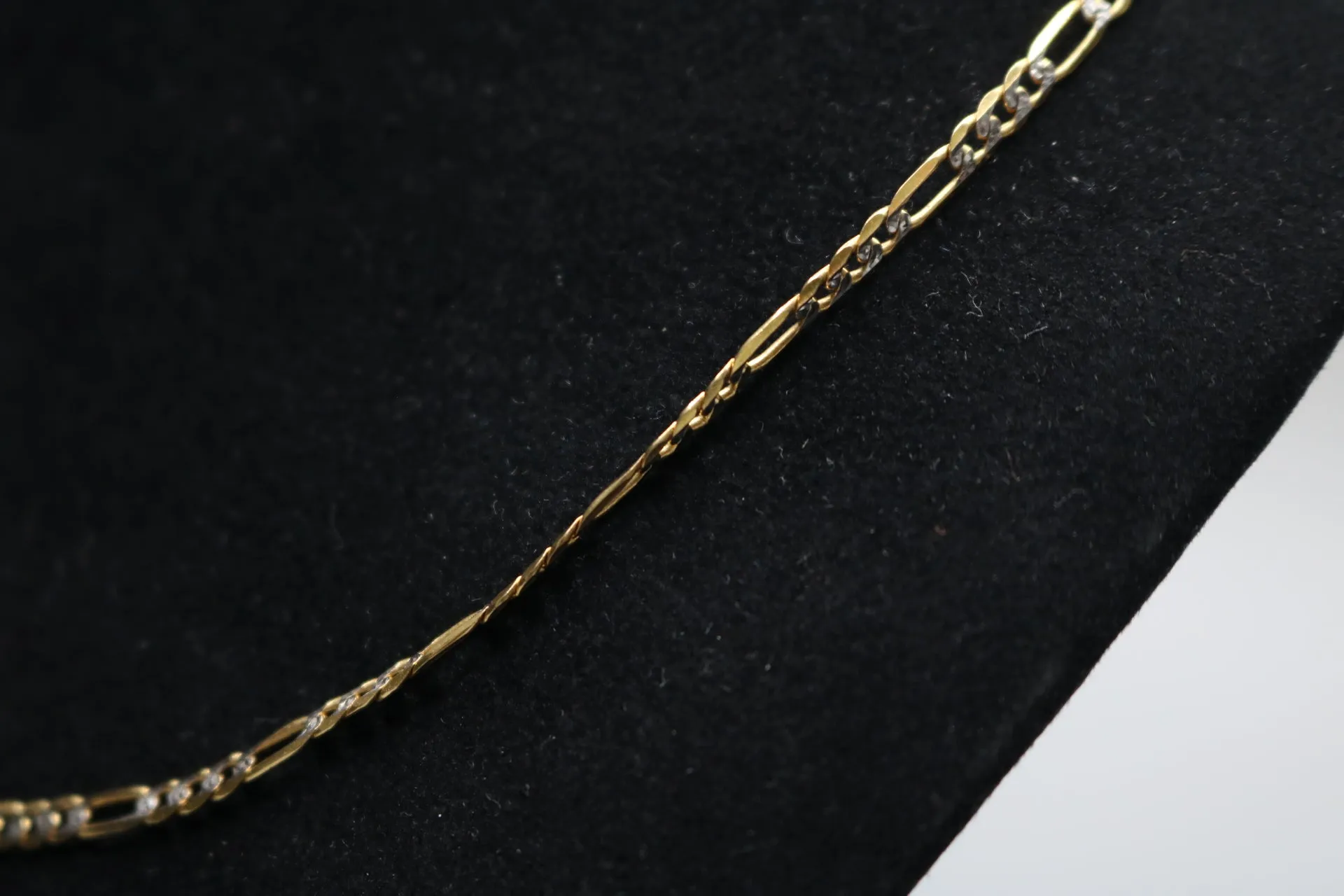 14-Karat Two-Toned Lavish Figaro Style Chain of 21 Inches