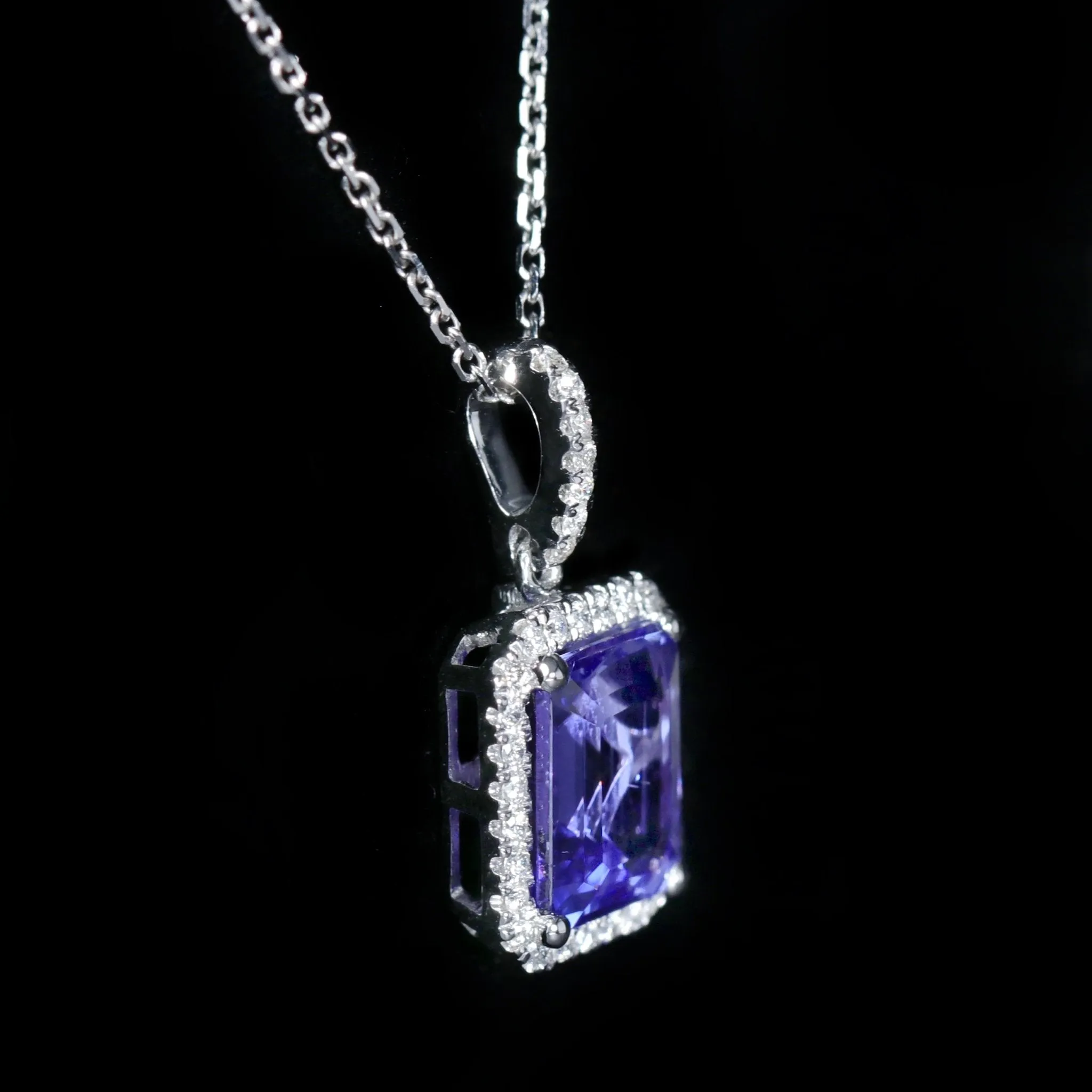 14K White Gold 2.60 Carat Tanzanite and Diamond Pendant