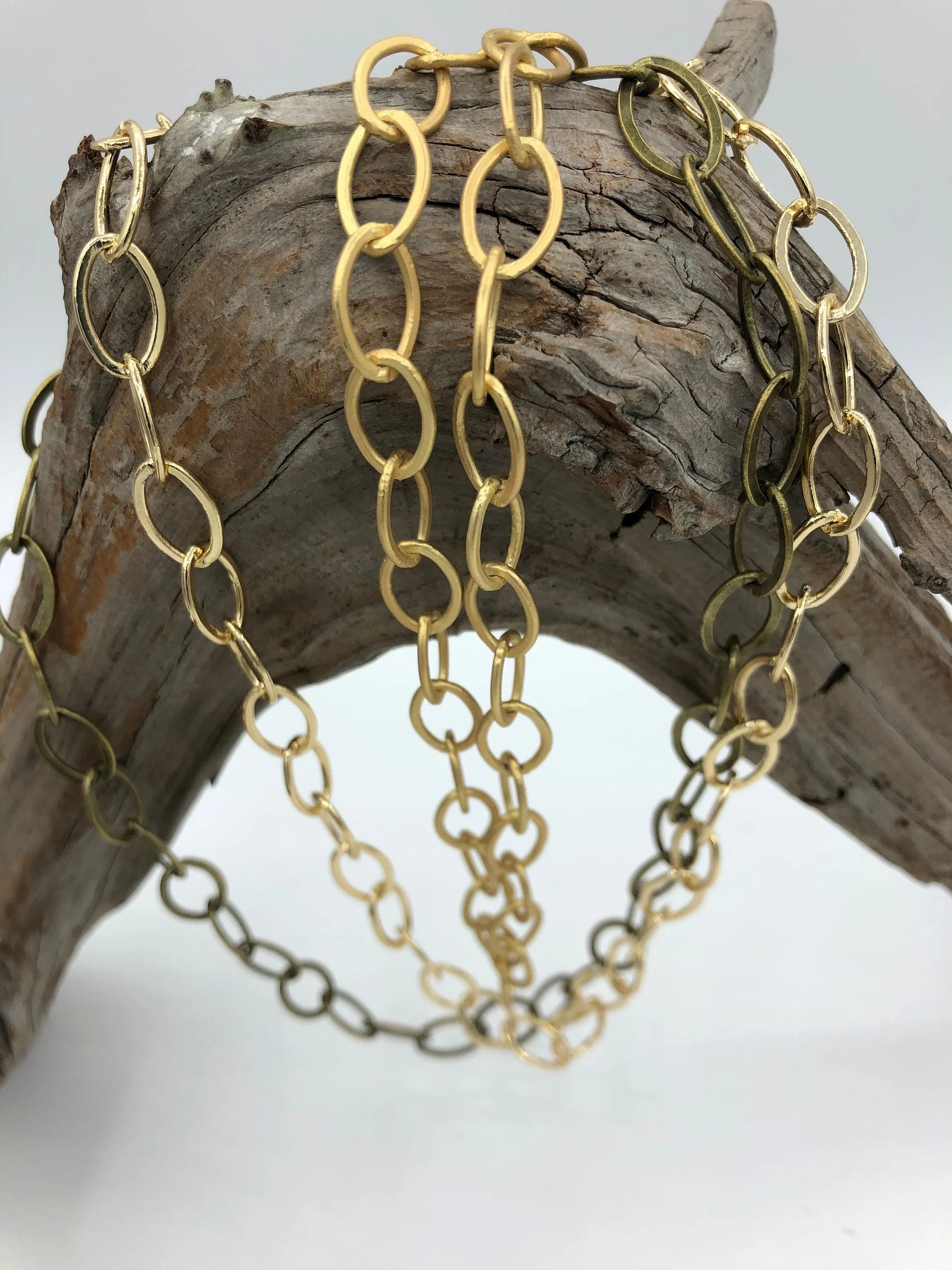 Brass Medium Cable Chain Oval sold by the foot. 12mm x 8mm oval.  Electroplated brass, 5 finishes Fast ship