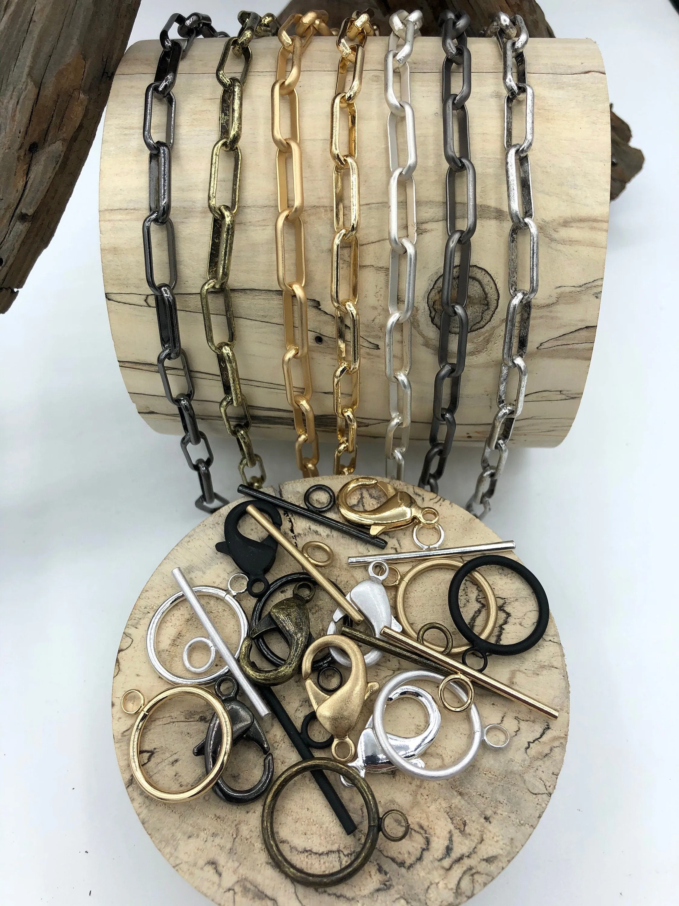 Cable Chain Oval sold by the foot.  6mm x 15.25mm. Wire 2mm x 1mm. Electroplated base metal, 7 finishes available. Fast ship