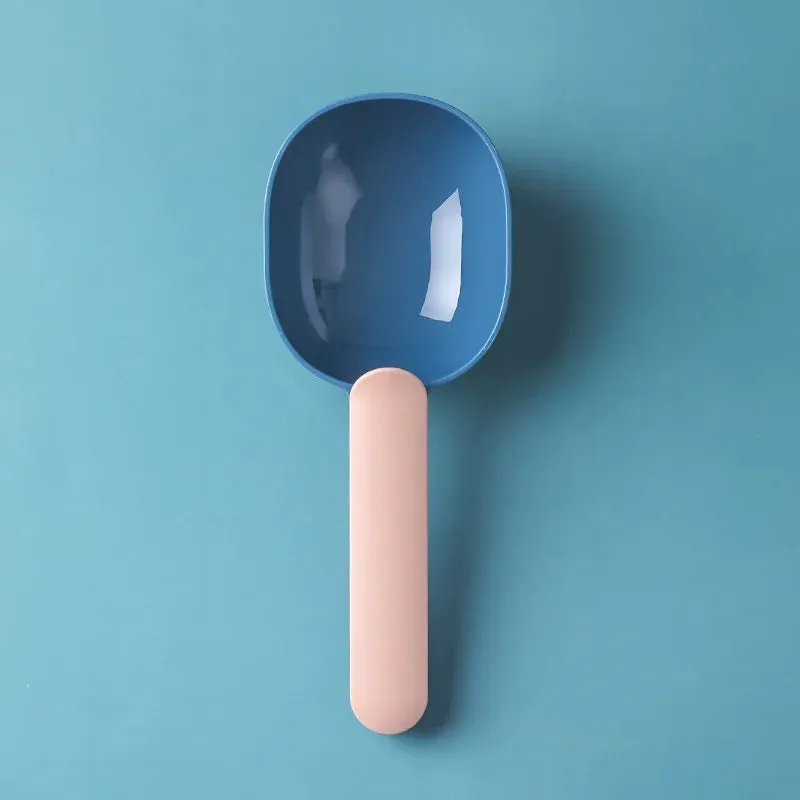 Dry Food Scoop w/ Bag Clip