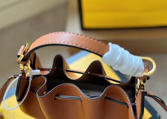 EN   Designer bags by Fendi 247