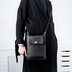 Flat Black Leather Turnlock Bag