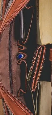 FloLov Combo - Laptop Bag & Chain Wallet