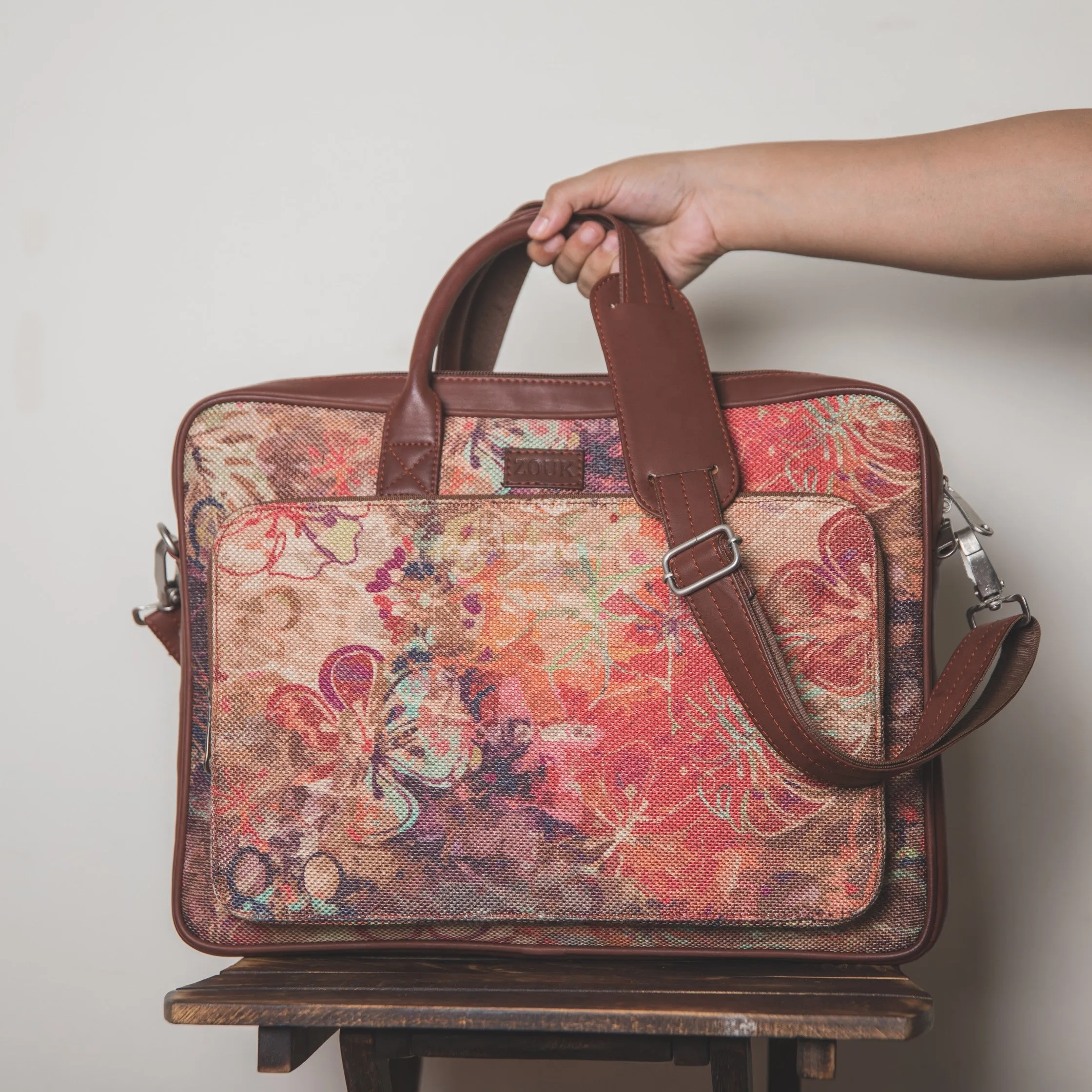 FloLov Combo - Laptop Bag & Chain Wallet