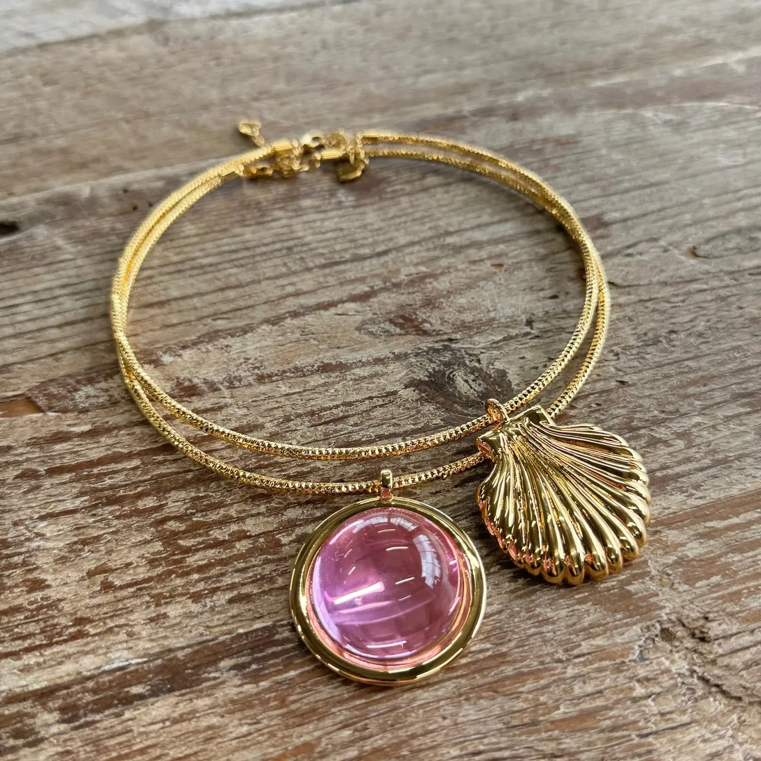 Maldives Necklace in Peony